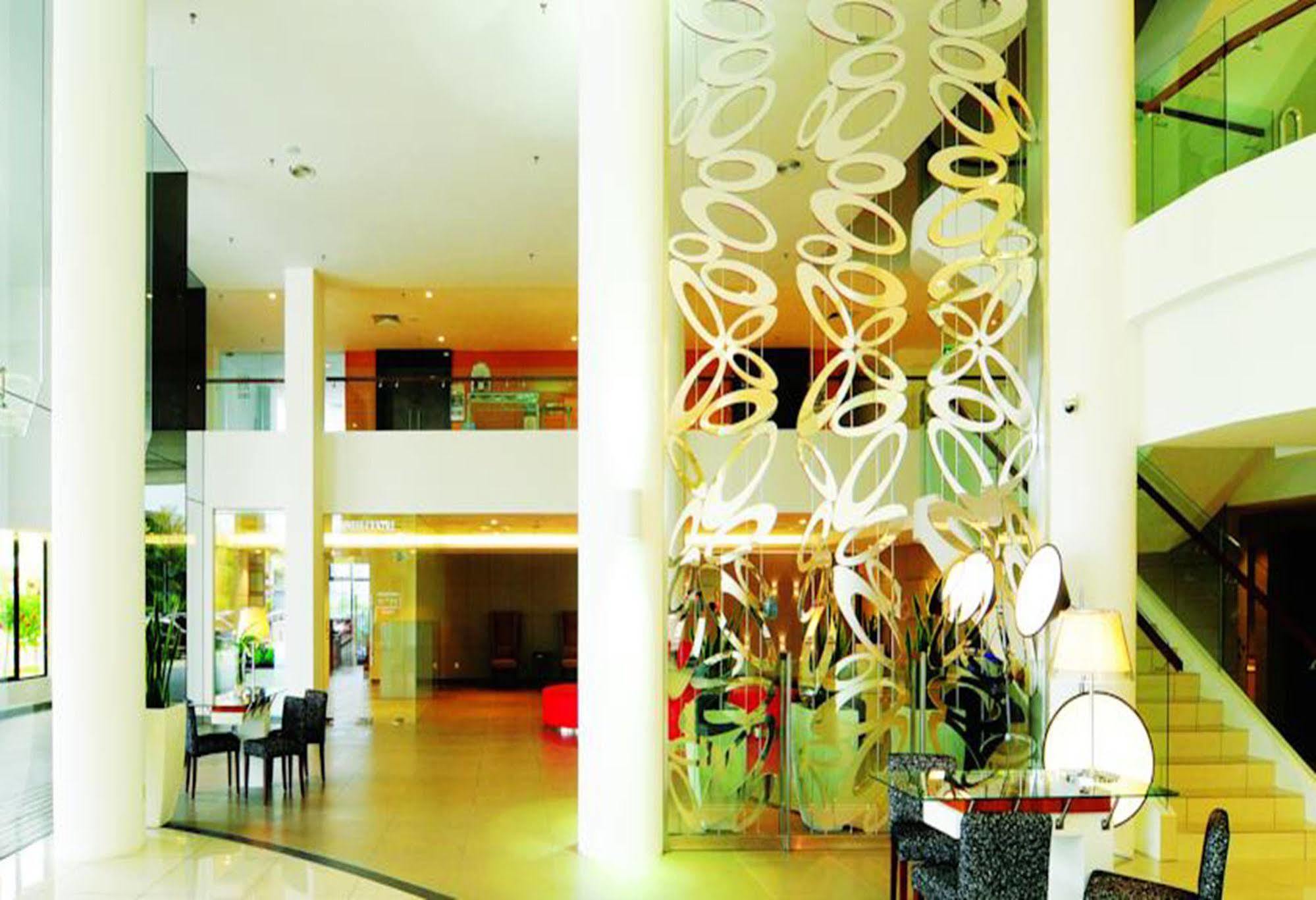 Kings Green Hotel City Centre Melaka Bagian luar foto